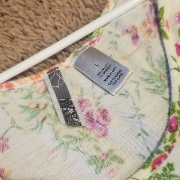 BKE womens floral tank - Picture 3 of 3